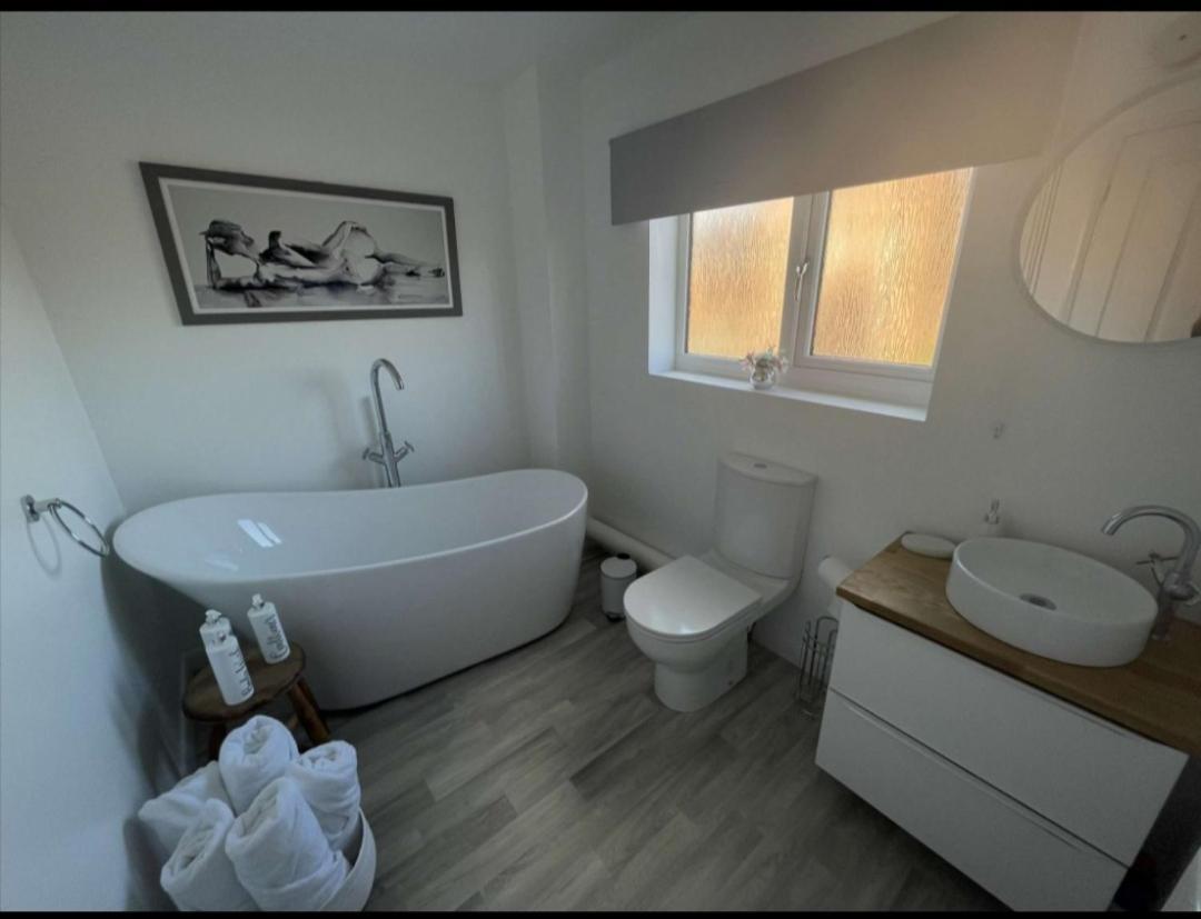 A Beautiful House In A Scenic Town Location. Villa Louth  Dış mekan fotoğraf